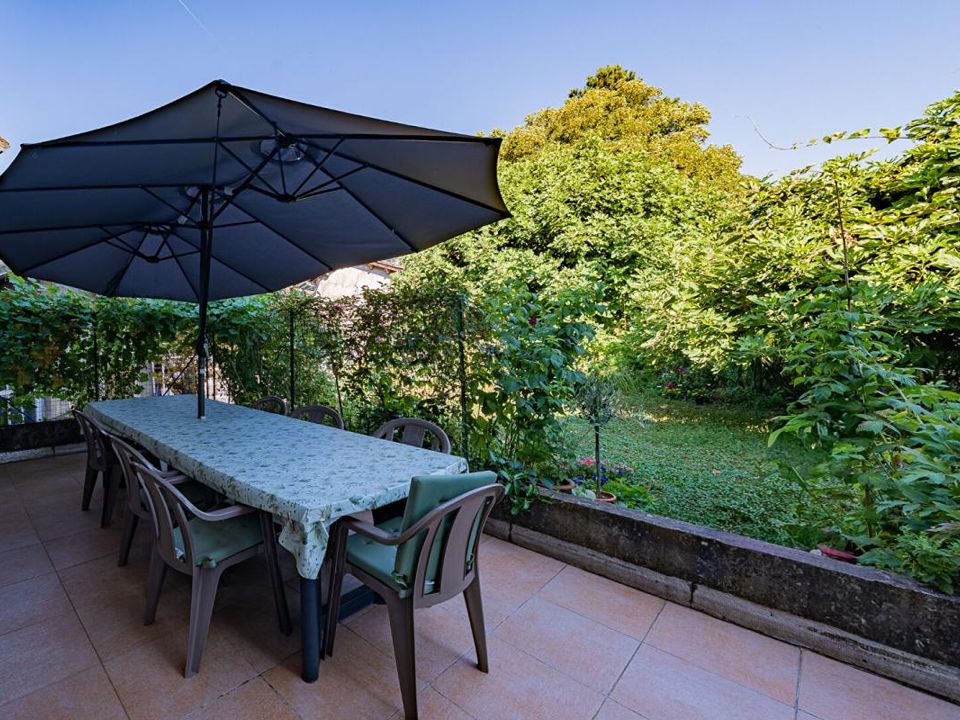 L'establiment comercial a Caluire-et-Cuire, Rhone - foto 3