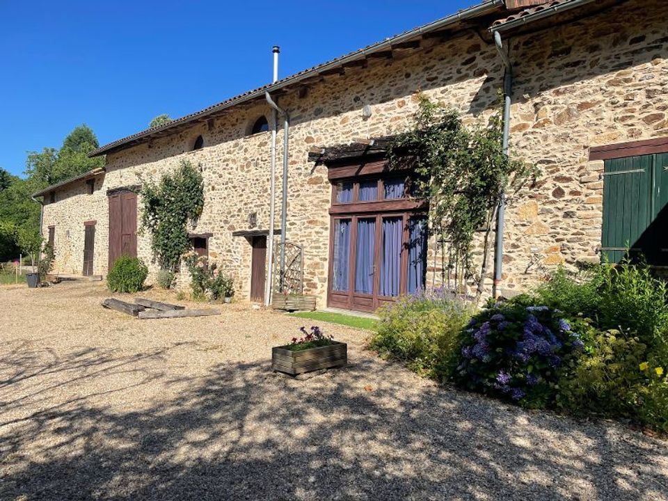 Villa en Bussiere-Galant, Haute-Vienne - foto 1