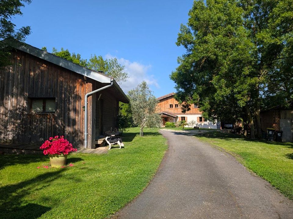 Villa in Pouy-de-Touges, Haute-Garonne - foto 2