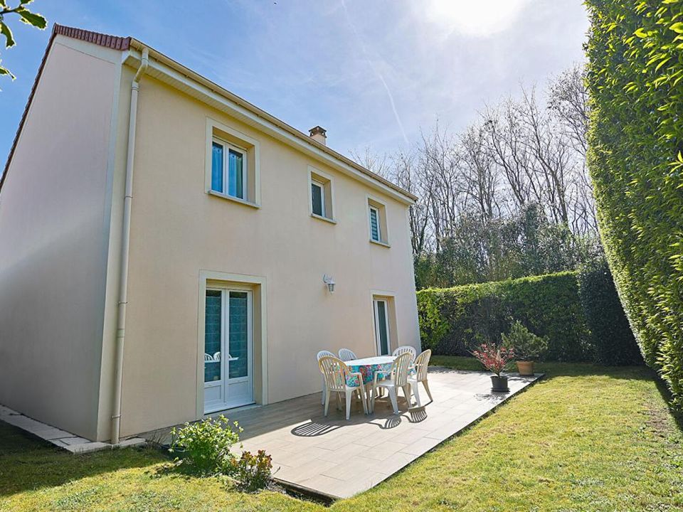 Villa en Brie-Comte-Robert, Seine-et-Marne - foto 2