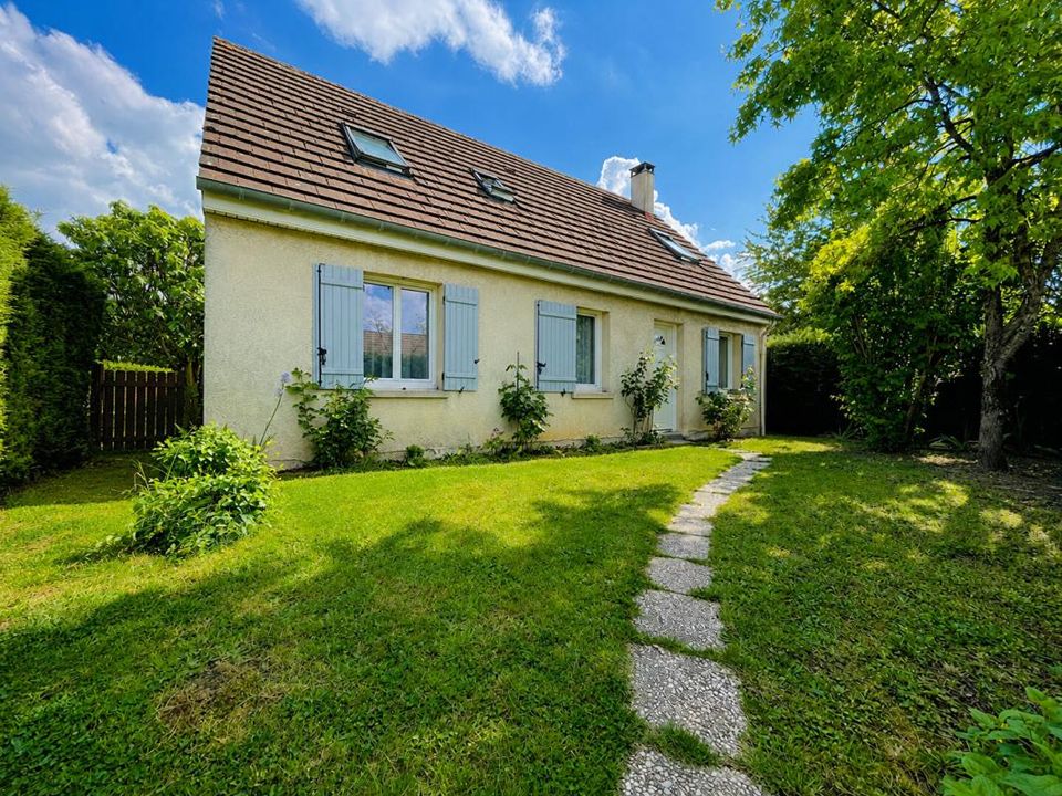 Villa em Neuilly-en-Thelle, Oise - foto 1