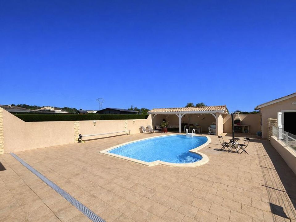 Villa in Lansac, Gironde - foto 3