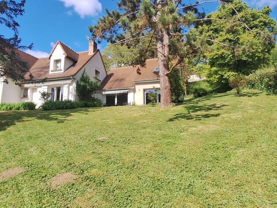 Villa a Crépy-en-Valois, Oise - foto 1