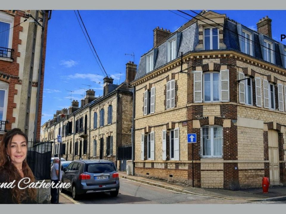 Villa in Troyes, Aube - foto 1