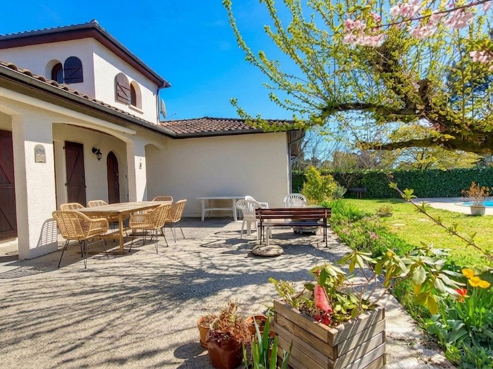 Villa in Le Taillan-Medoc, Gironde - foto 3