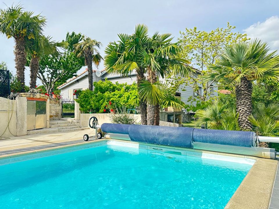 Villa en Chenac-Saint-Seurin-D'Uzet, Charente-Maritime - foto 1