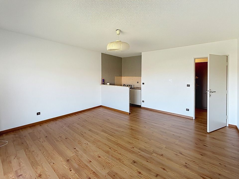 Apartamento en Manosque, Alpes-de-Haute-Provence - foto 2