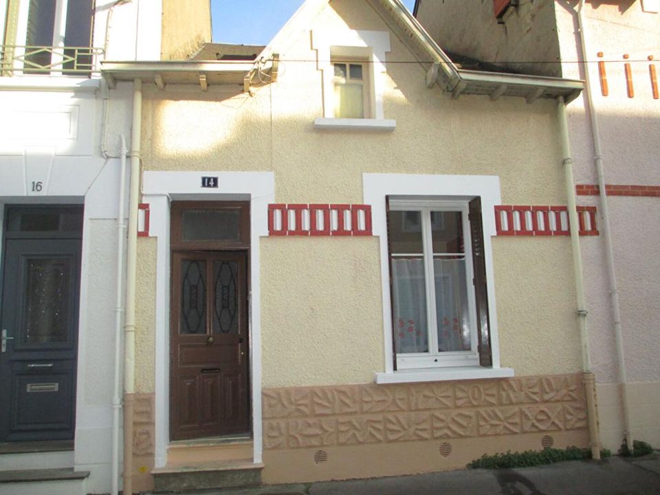 Villa in Chateauroux, Indre - foto 1