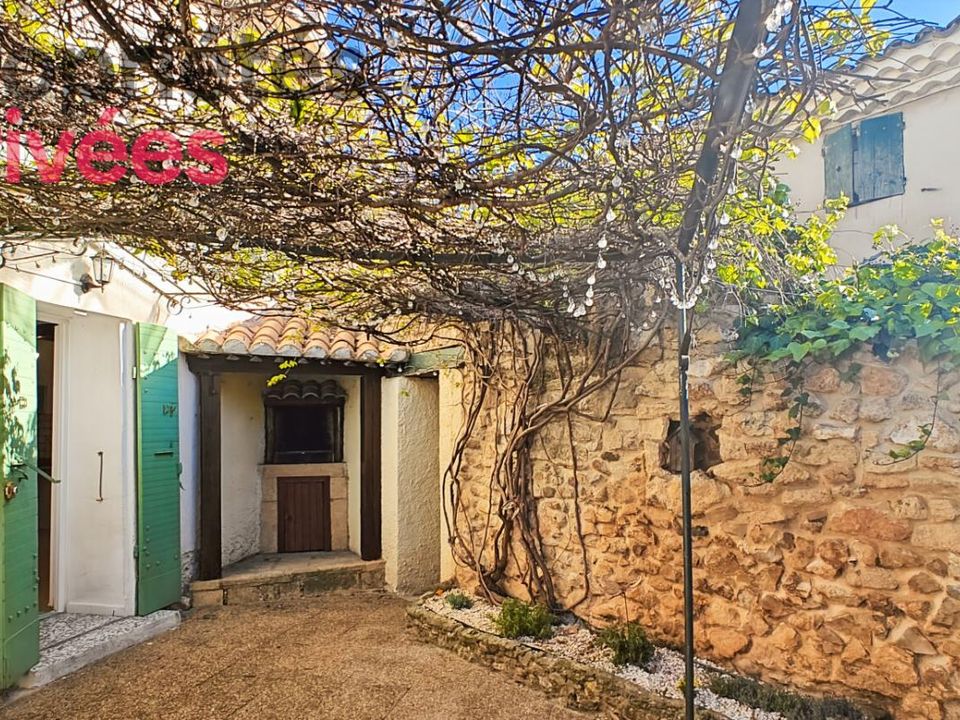 Villa en Eyguières, Bouches-du-Rhone - foto 1
