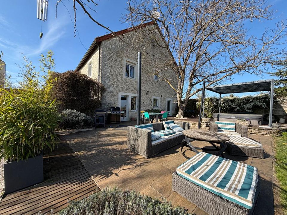 Villa i Chaignay, Cote-d'Or - bilde 2