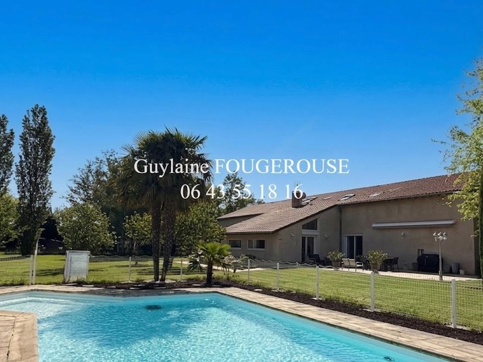 Villa en Montbrison, Loire - foto 1