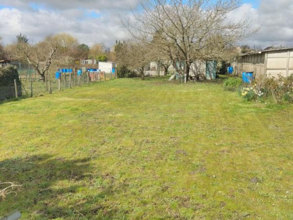 Terra em Déols, Indre - foto 4