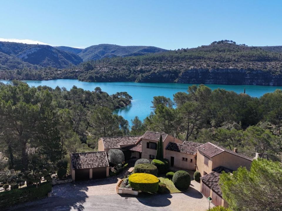 Villa a Esparron-de-Verdon, Alpes-de-Haute-Provence - foto 1