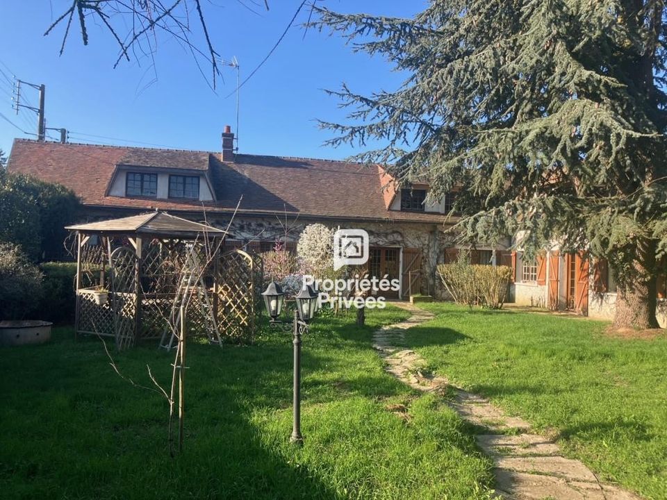 Villa en Maintenon, Eure-et-Loir - foto 1