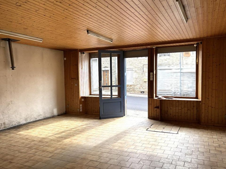Villa en Saint-Antheme, Puy-de-Dome - foto 1