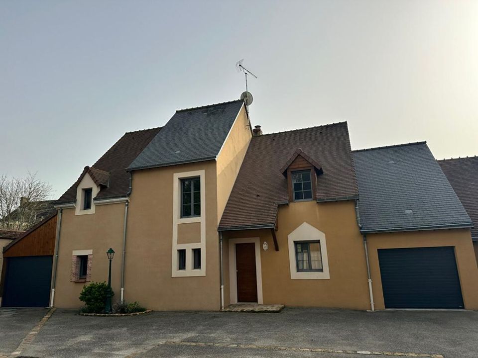 Villa in La Ferte-Bernard, Sarthe - foto 1