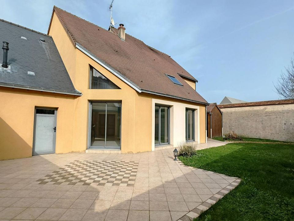 Villa in La Ferte-Bernard, Sarthe - foto 2