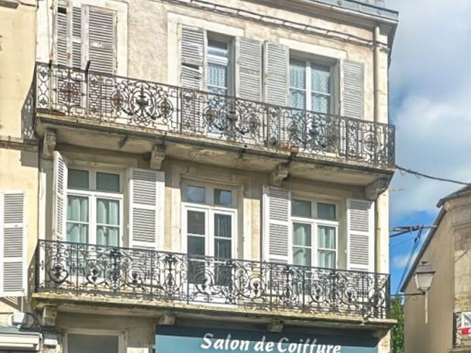 Appartement in Avallon, Yonne - foto 1