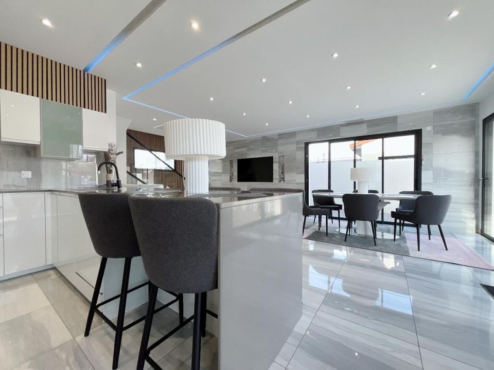 Villa a Perpignan, Pyrenees-Orientales - foto 4