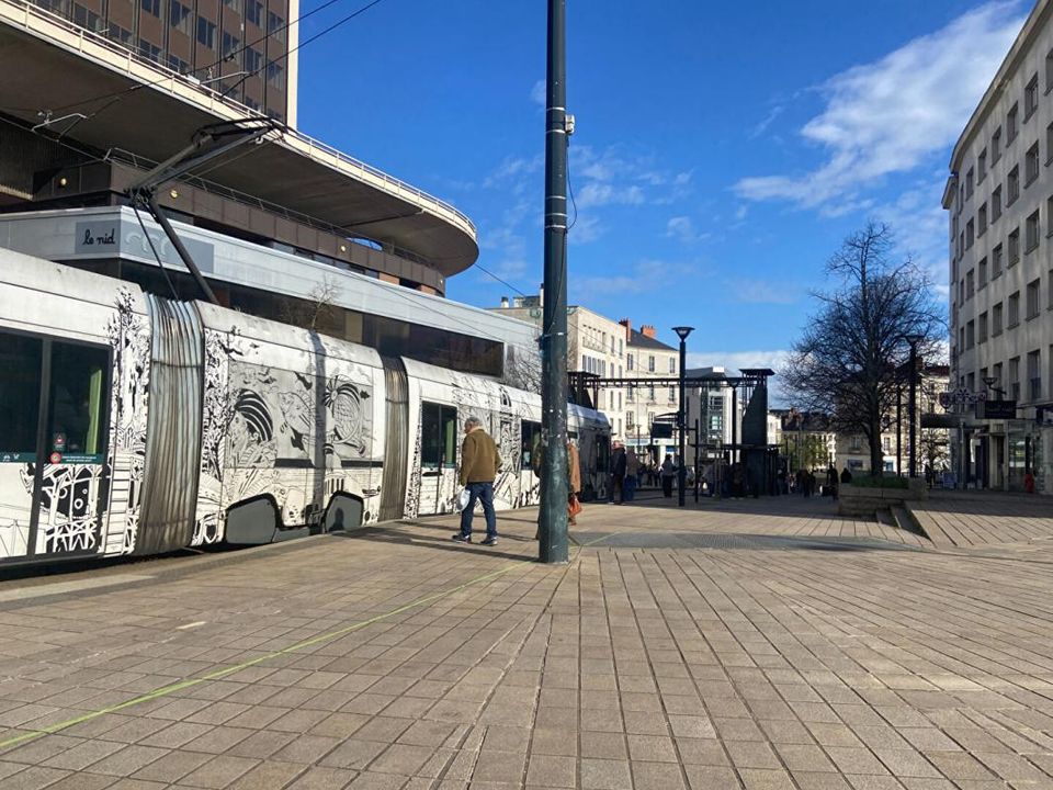 Erhvervsejendom i Nantes, Loire-Atlantique - foto 4
