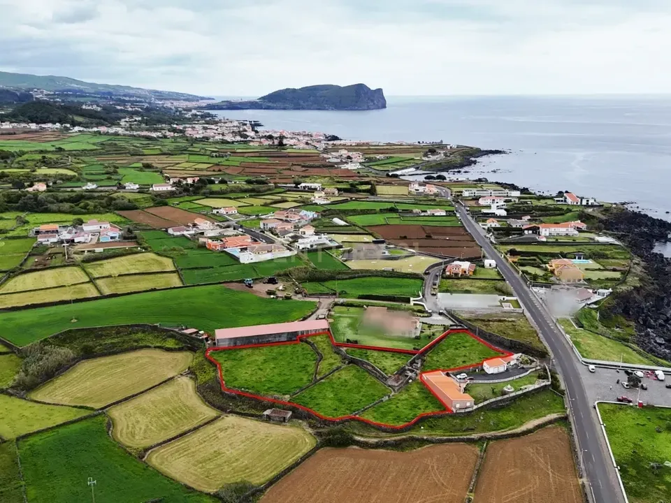 Helårsgrund i Angra do Heroismo, Terceira - foto 1