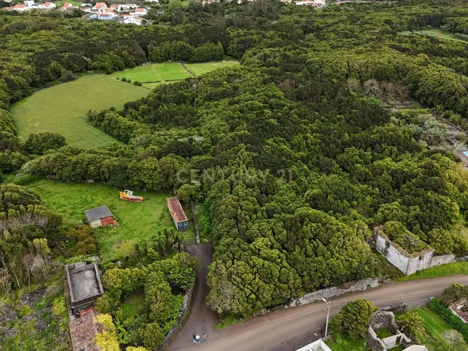 Helårsgrund i Vila da Praia da Vitoria, Terceira - foto 1