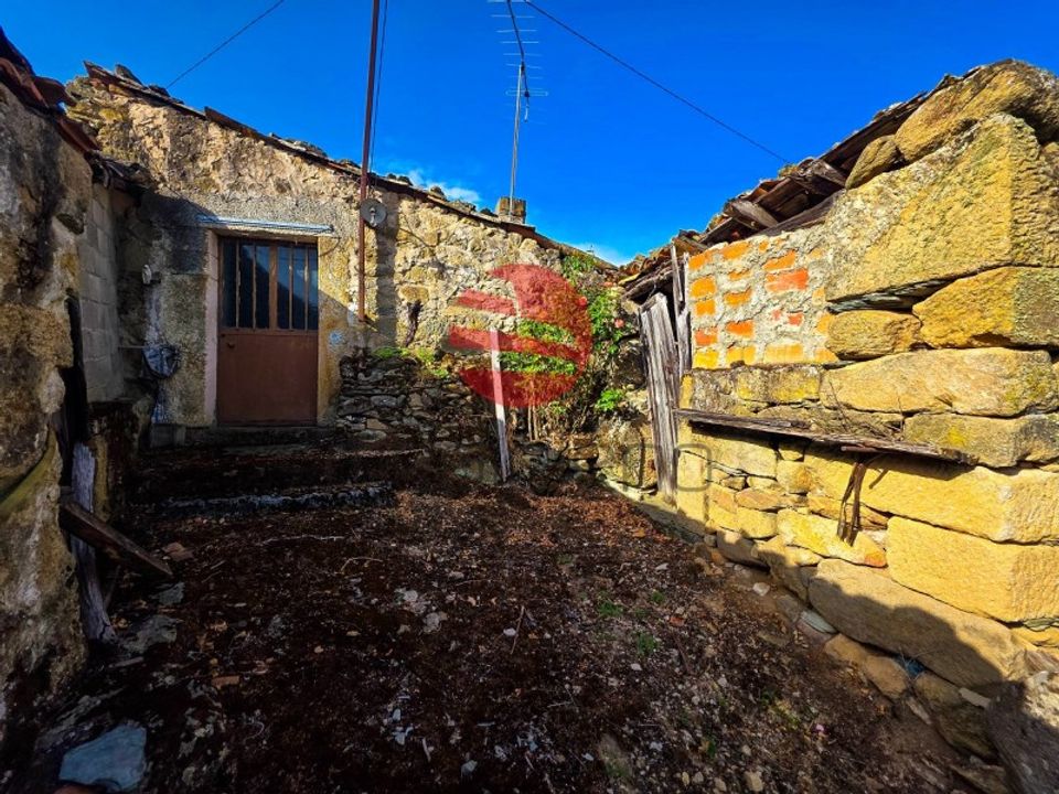 Villa in Longroiva, Guarda - foto 1