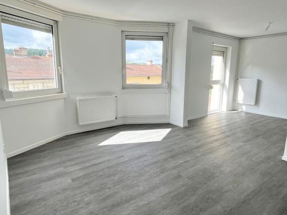 Apartment in Saint-Etienne, Loire - photo 1