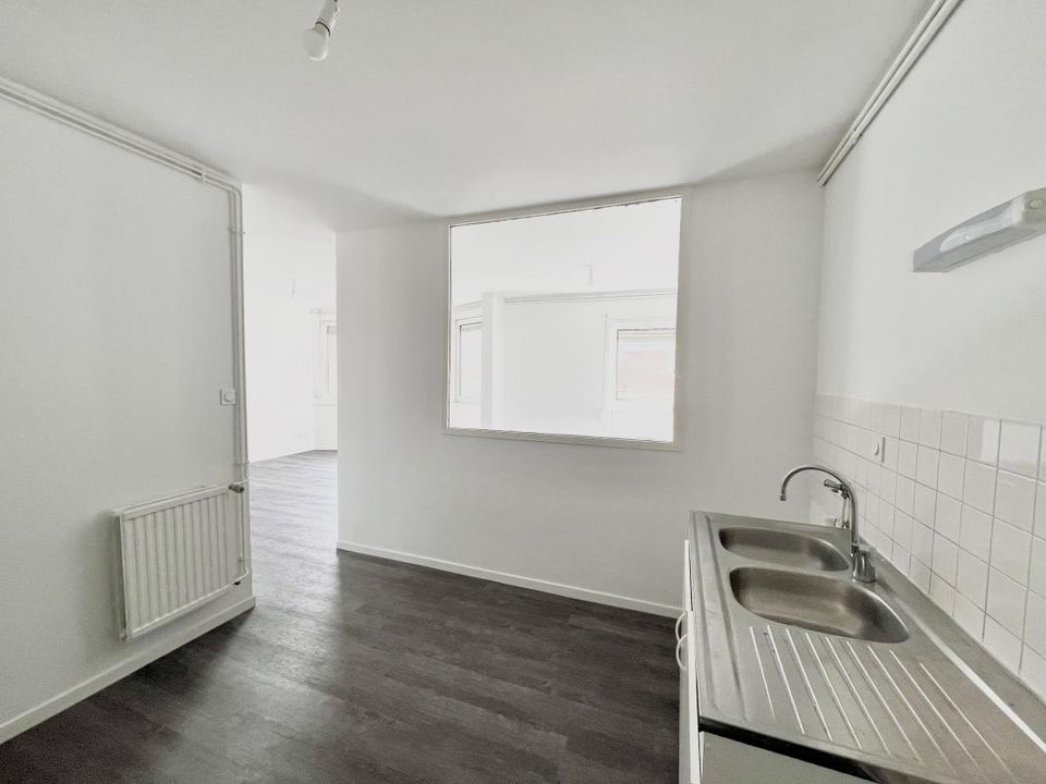 Apartment in Saint-Etienne, Loire - photo 2