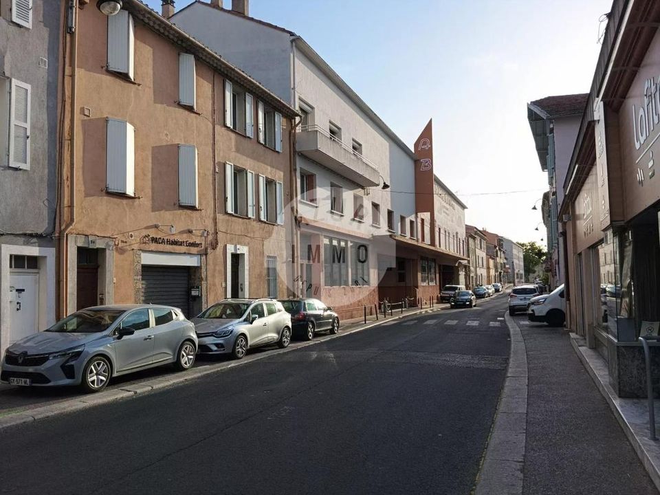 Lägenhet i Brignoles, Var - foto 1