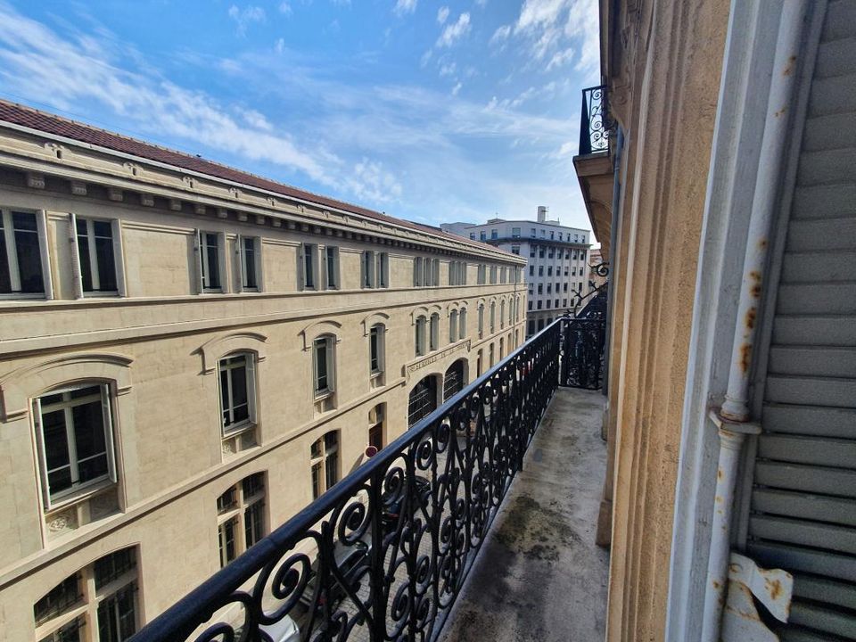 Apartment in Marseille, Bouches-du-Rhone - photo 1