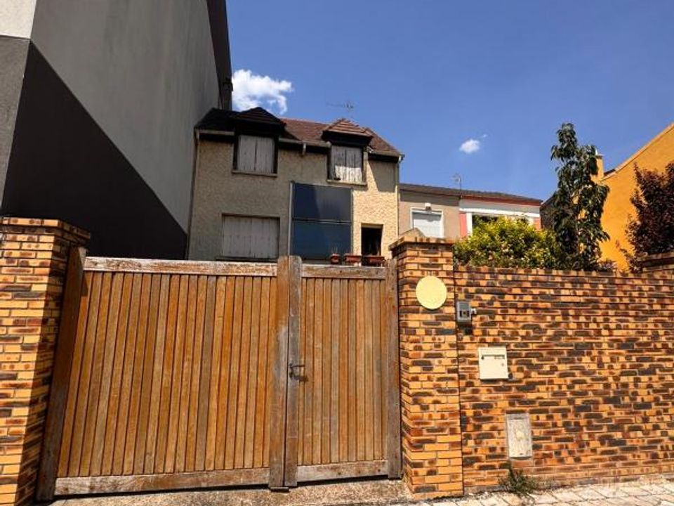 Byhus i Bagnolet, Seine-Saint-Denis - foto 1