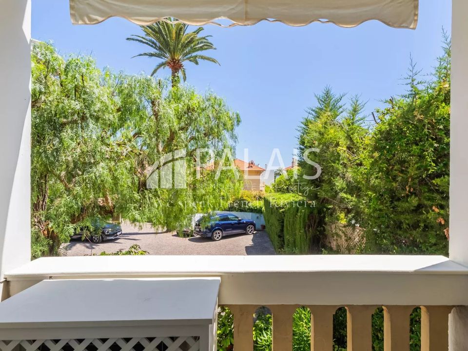 Lejlighed i Beaulieu-sur-Mer, Alpes-Maritimes - foto 1