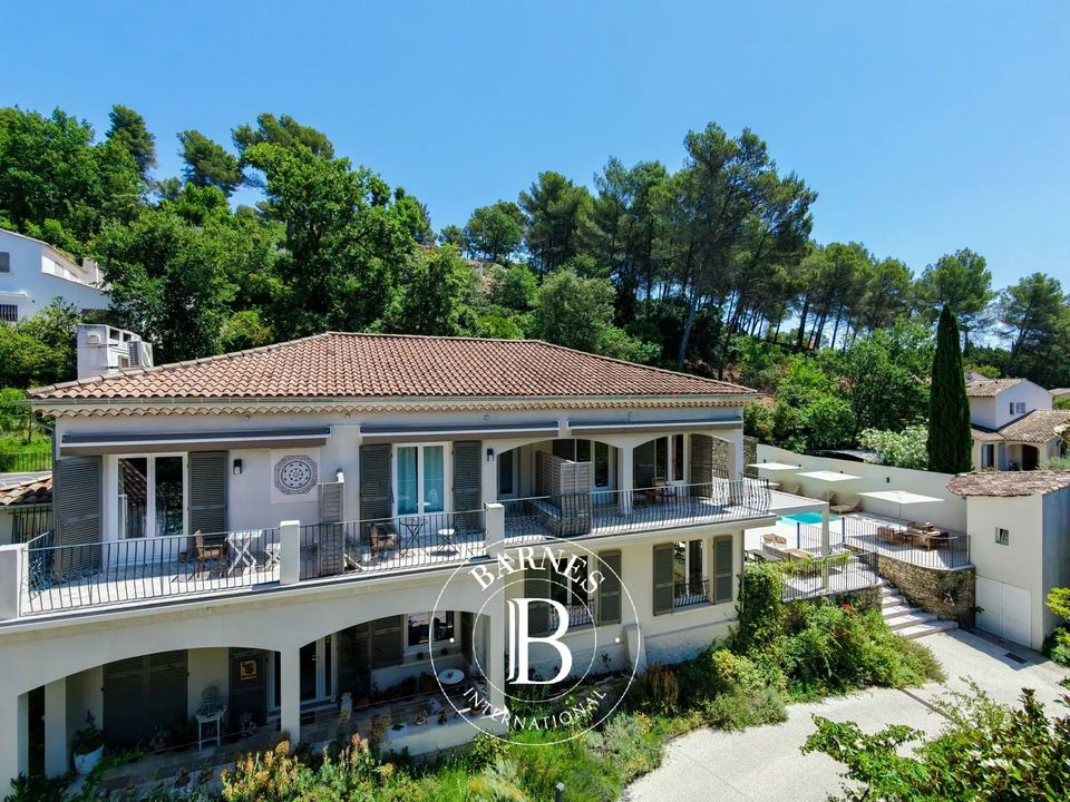 Villa a Saint-Marc-Jaumegarde, Bouches-du-Rhone - foto 2