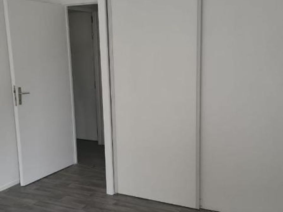 Apartment in Melun, Seine-et-Marne - photo 4