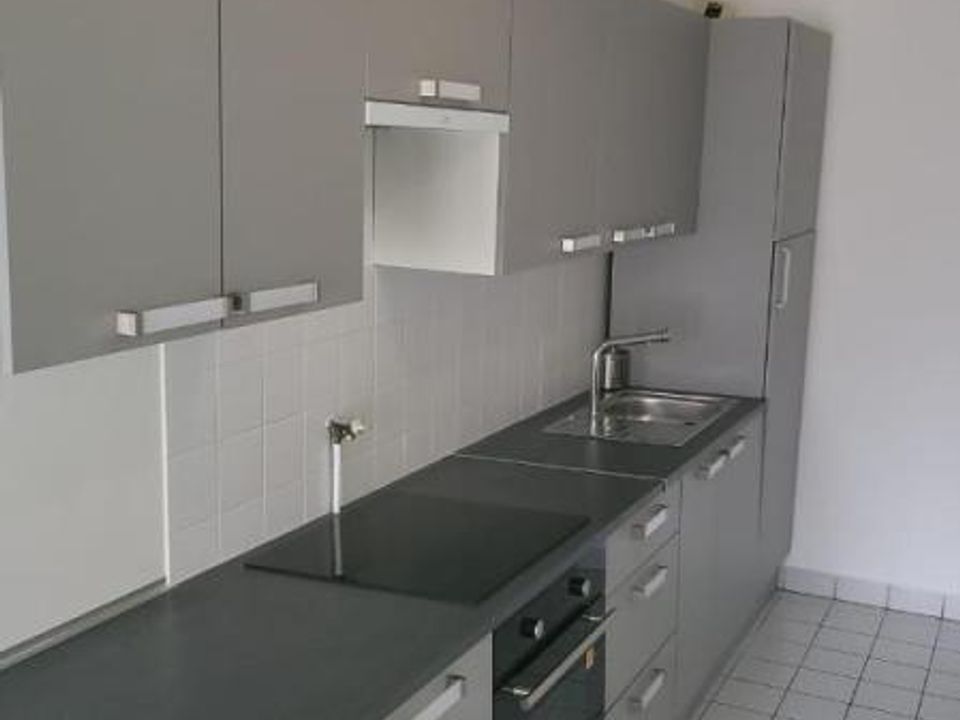 Apartment in Melun, Seine-et-Marne - photo 5