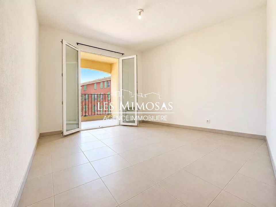 Apartamento en Roquebrune-sur-Argens, Var - foto 5