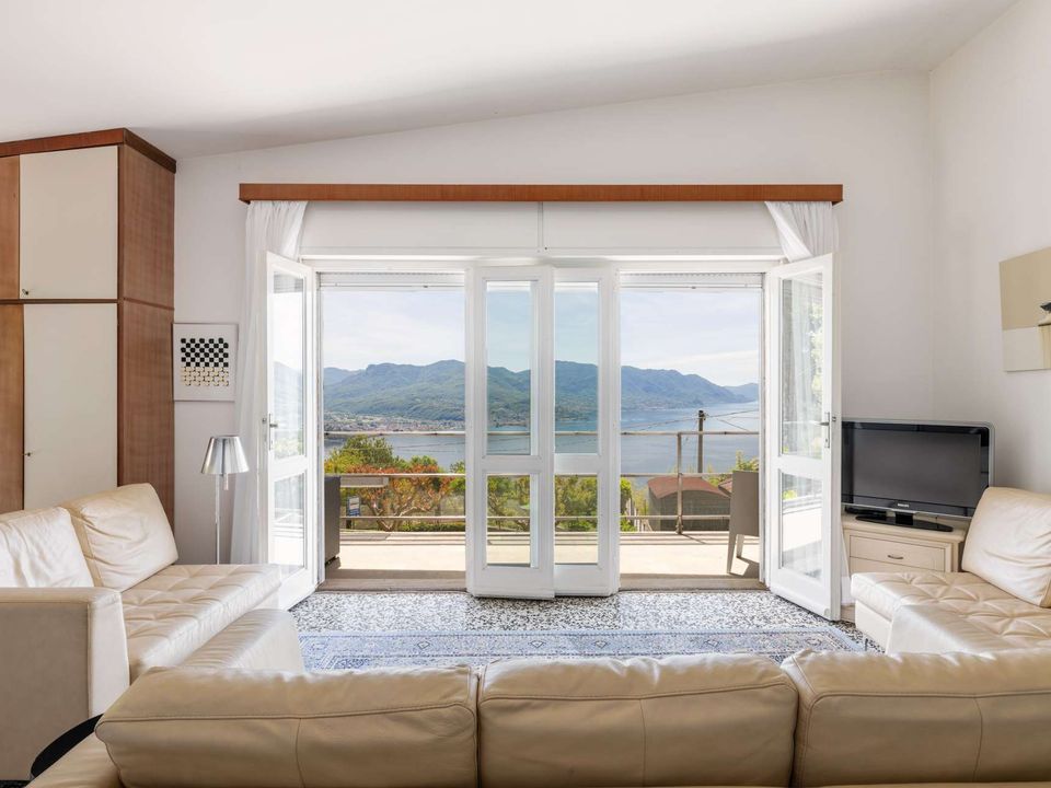 Villa en Maccagno con Pino e Veddasca, Varese - foto 2