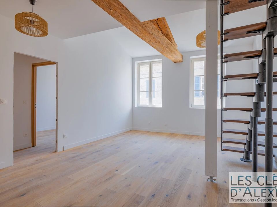 Leilighet i Saint-Genis-Laval, Rhone - bilde 1