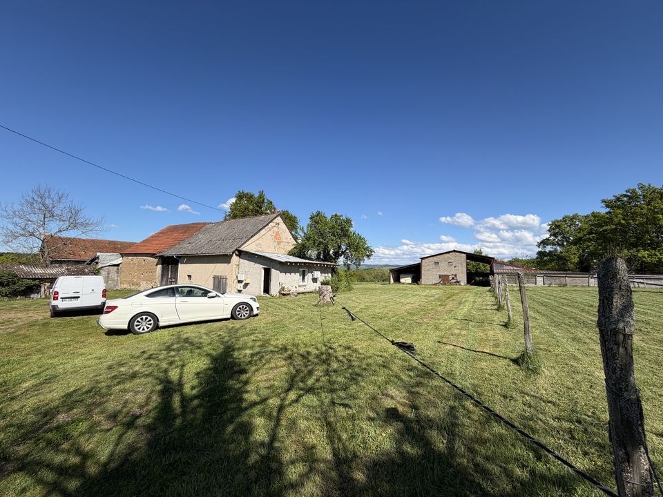 Granja a Saint-Sylvestre-Pragoulin, Puy-de-Dome - foto 1