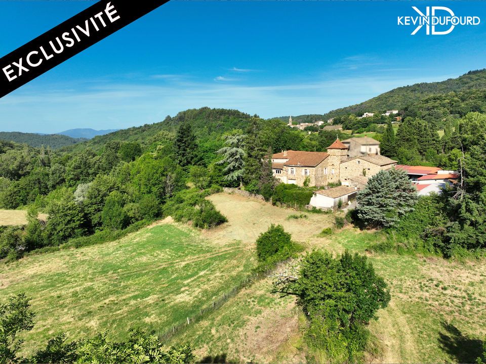 Farm hus i Saint-Etienne-de-Boulogne, Ardeche - foto 1