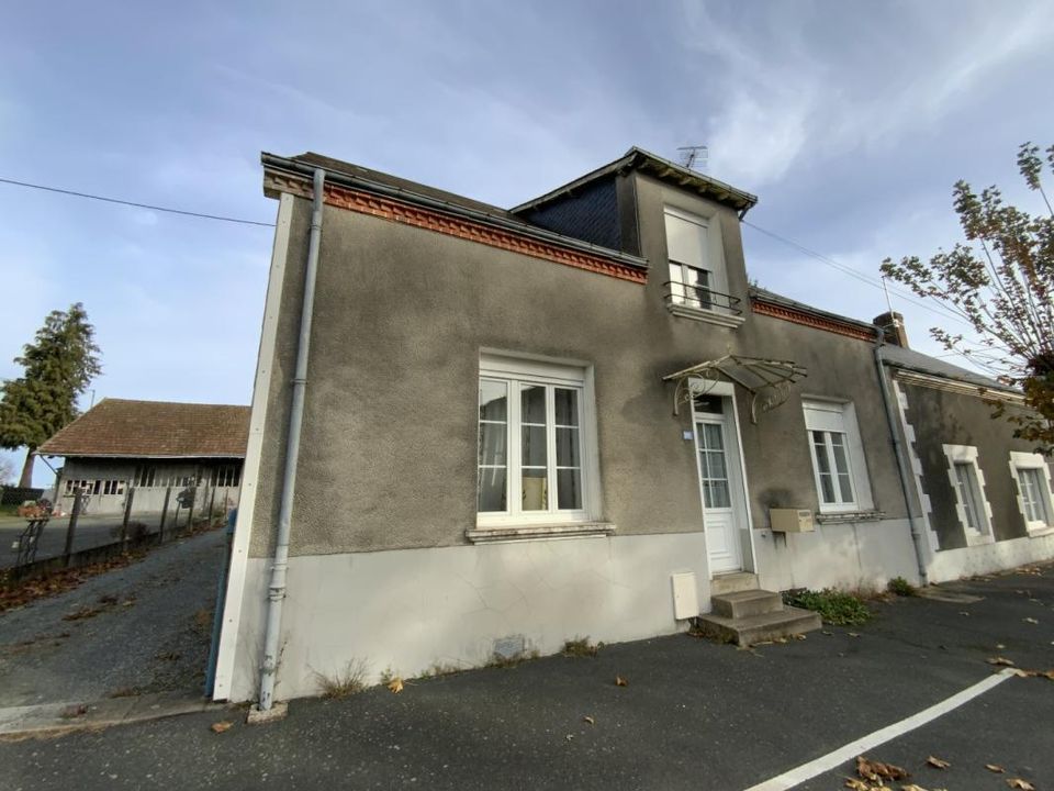 Dorpshuis in Aigurande, Indre - foto 1