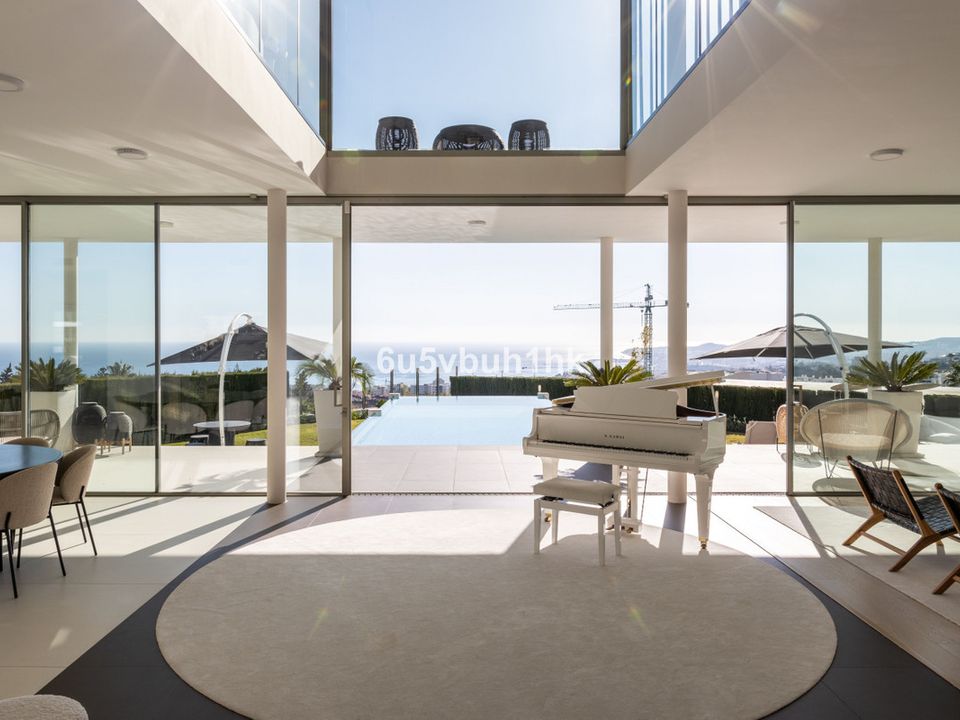 Villa i Benalmadena, Malaga - foto 1