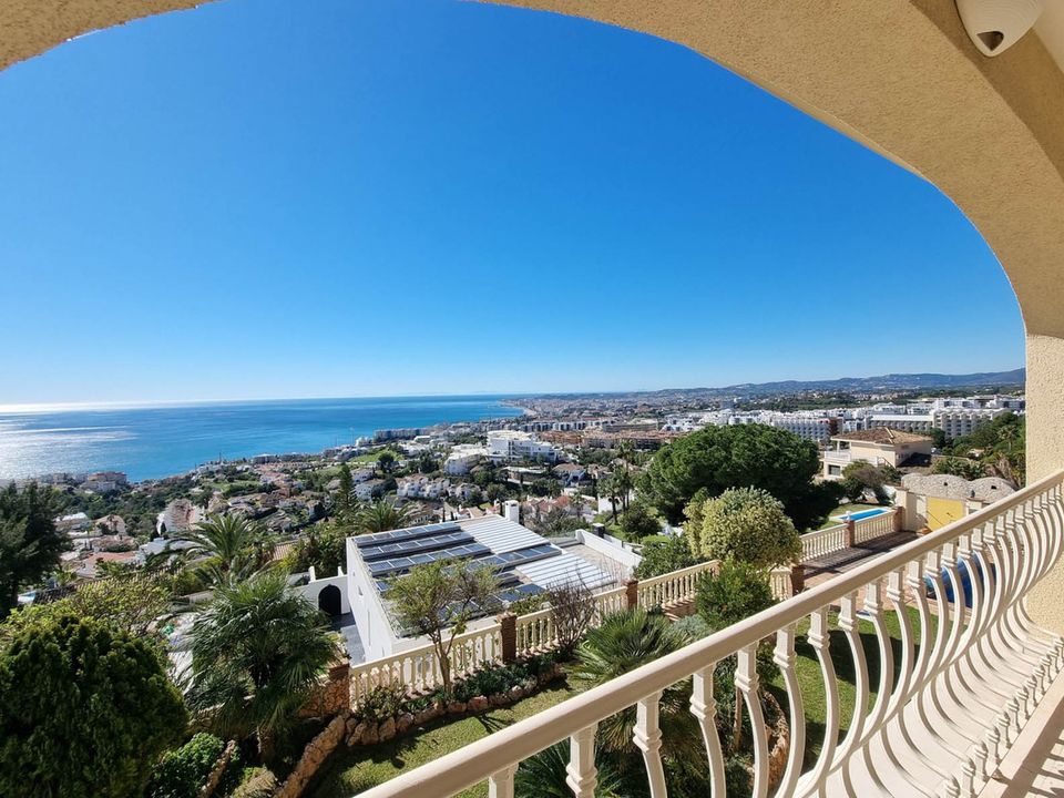 Villa i Benalmadena, Malaga - foto 1