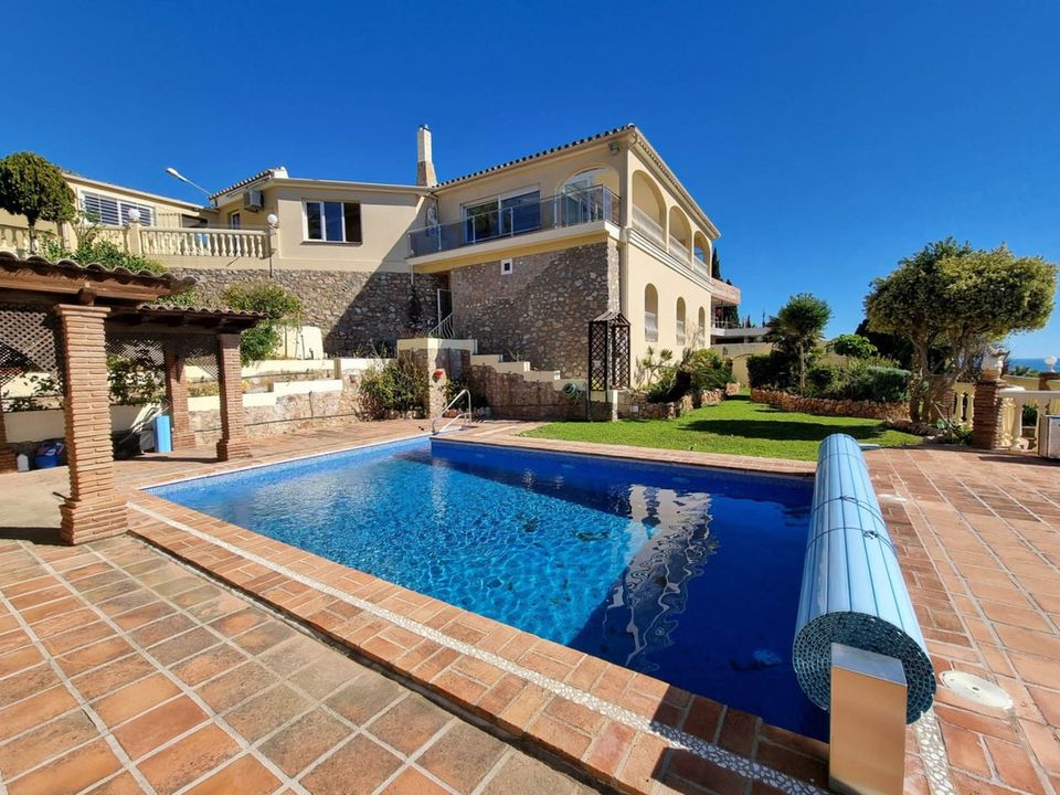 Villa i Benalmadena, Malaga - foto 2