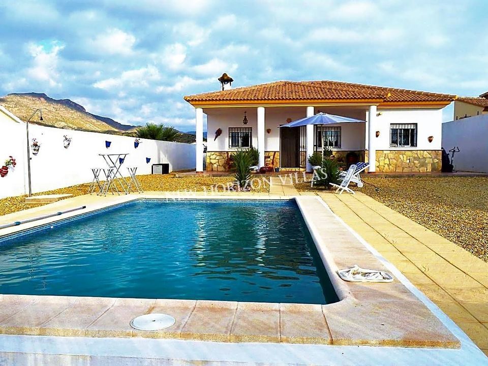 Villa in Zurgena, Almeria - photo 2