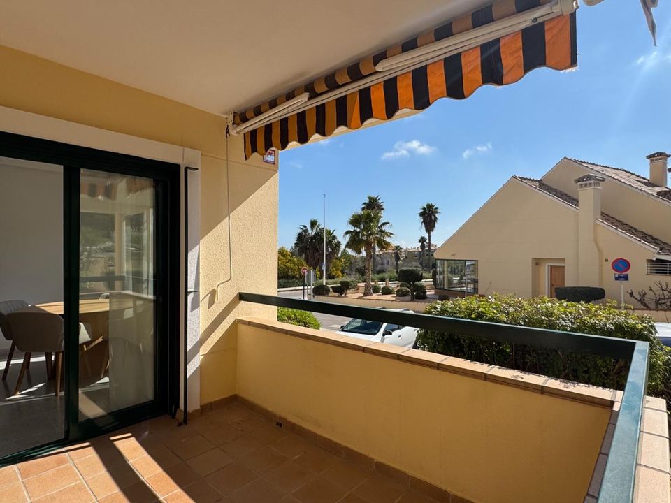 Lejlighed i Las Ramblas Golf, Alicante - foto 1