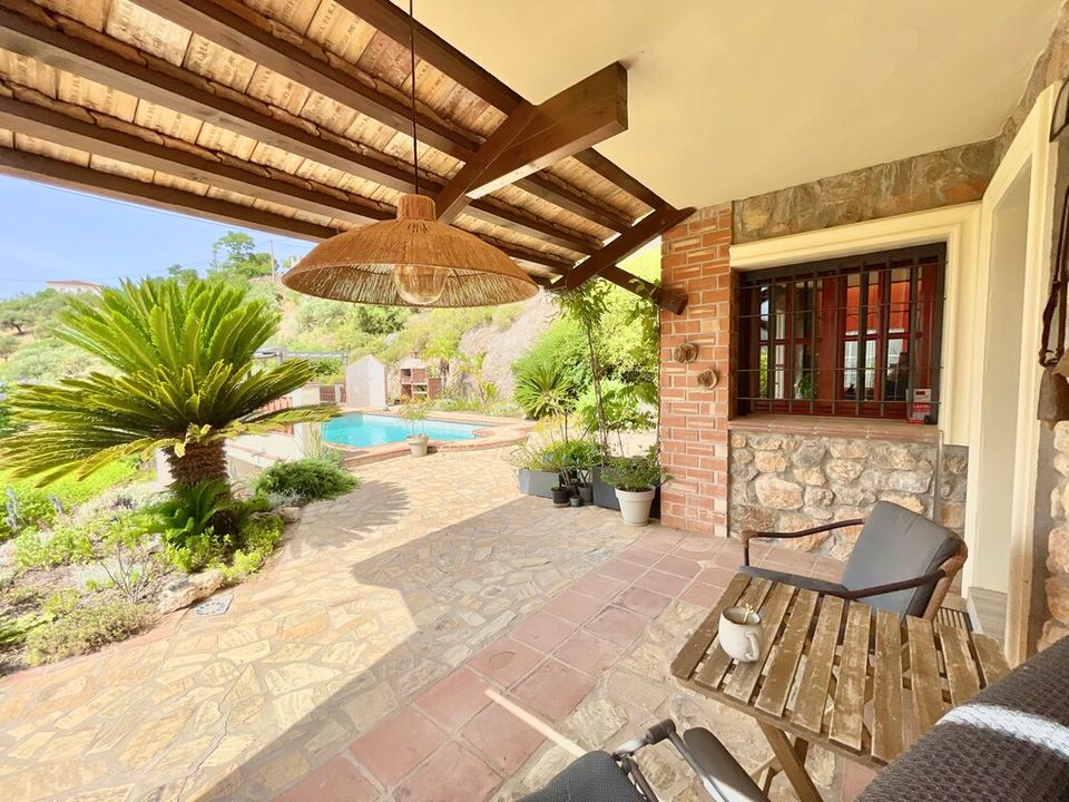 Villa in Alcaucin, Malaga - foto 5