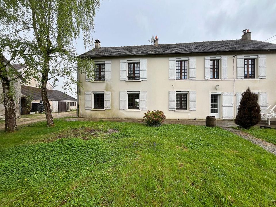 Villa in La Ferté-sous-Jouarre, Seine-et-Marne - foto 1
