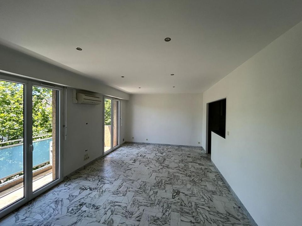 Apartamento en Draguignan, Var - foto 1